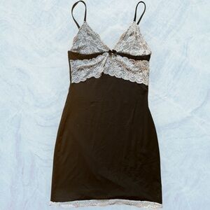 Elegant Black and White Lace Chemise